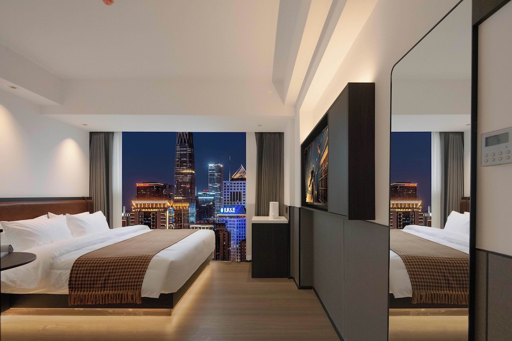 Classic Double Room, City View photo 1