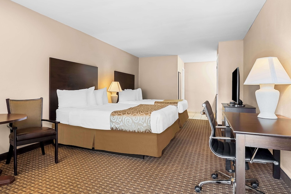 Standard Room, 2 Queen Beds, Smoking, Kitchenette photo 1