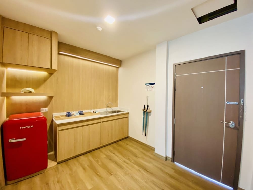 Studio, 2 Bedrooms, Private Pool - Photo 5