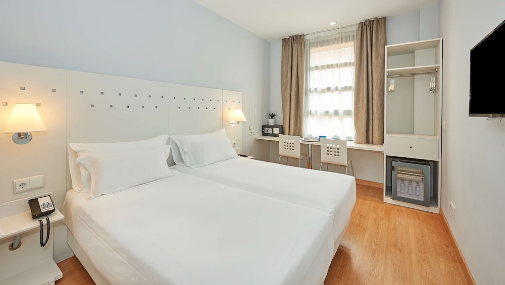 Standard Room - Photo 2
