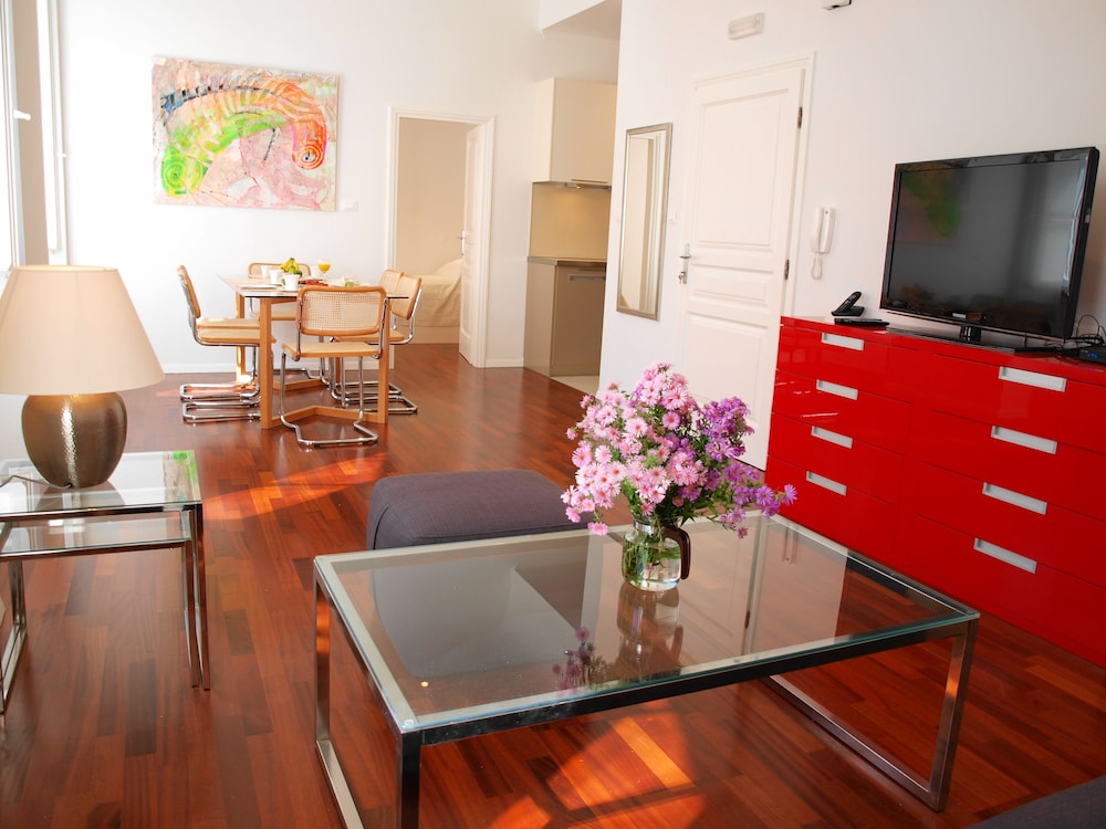 Standard Apartment, 2 Bedrooms (Gunduliceva poljana 7) photo 1