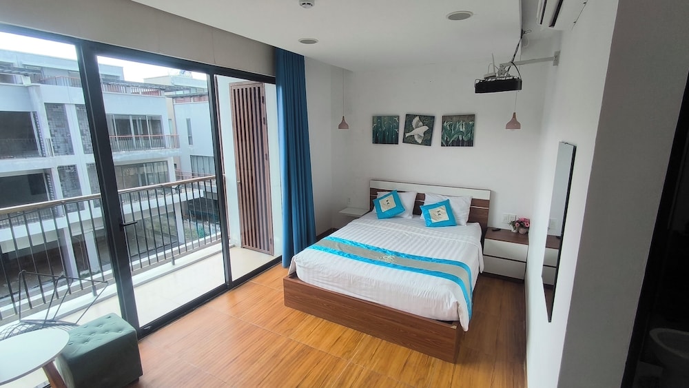Deluxe Double Room, Balcony - Photo 9