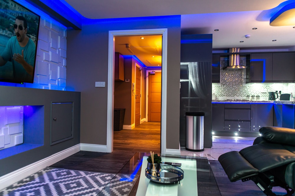 Design Apartment, Private Bathroom (Jacuzzi) - Photo 45