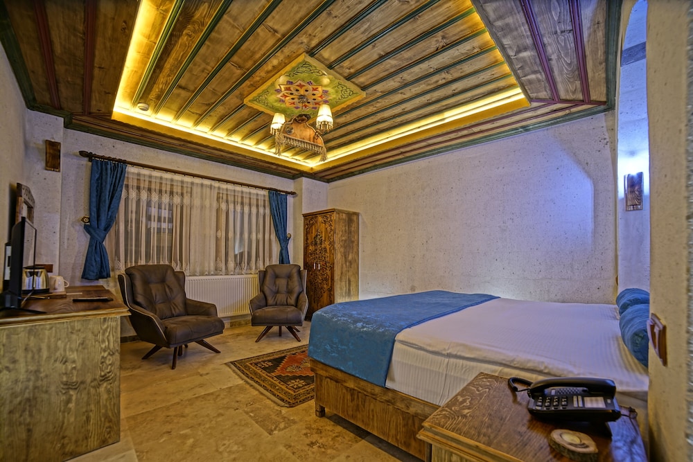 Deluxe Room - Photo 8