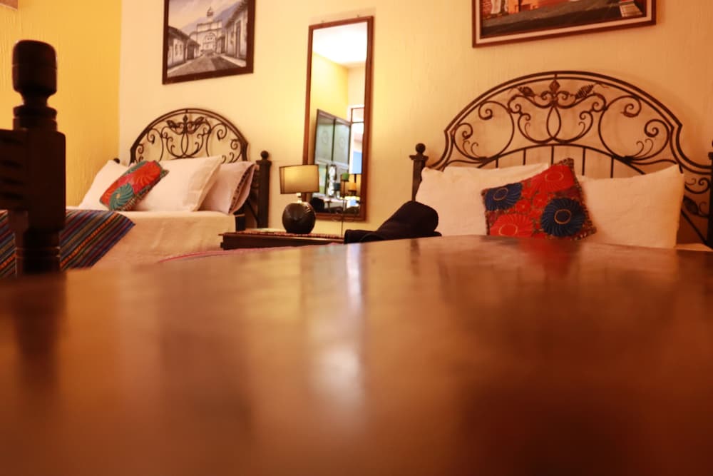 Standard Room, 2 Double Beds photo 3