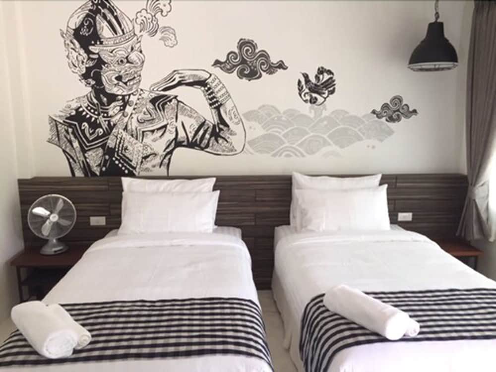 Deluxe Twin Room photo 3