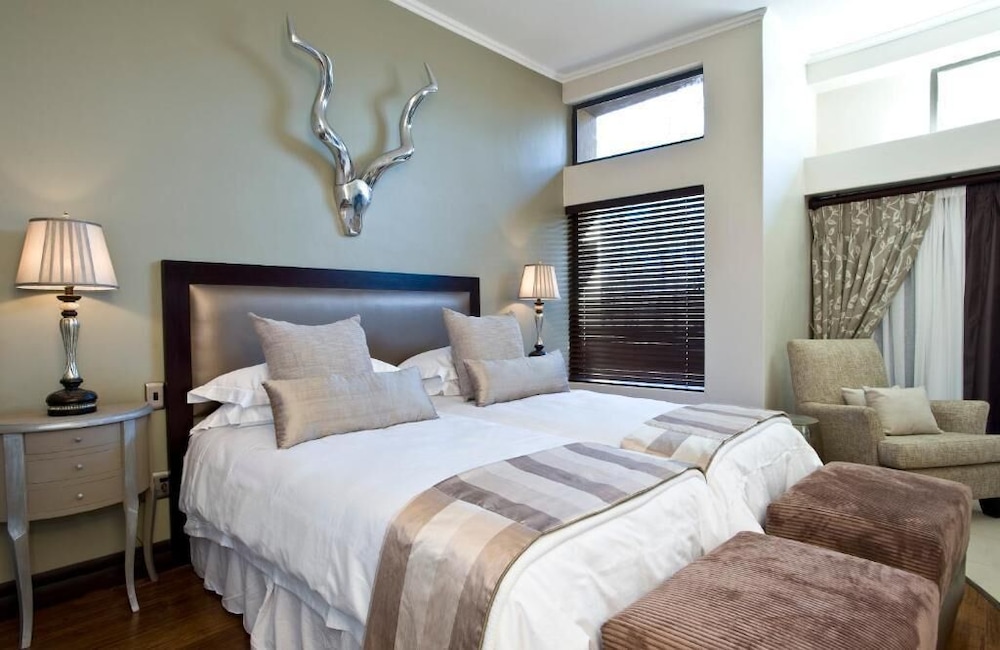 Basic Villa, 4 Bedrooms (Legend Executive) photo 3