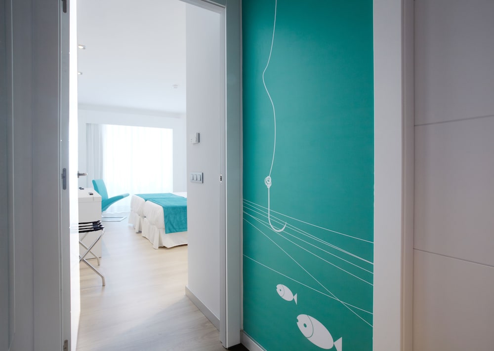 Double Room Single Use, Balcony, Partial Sea View