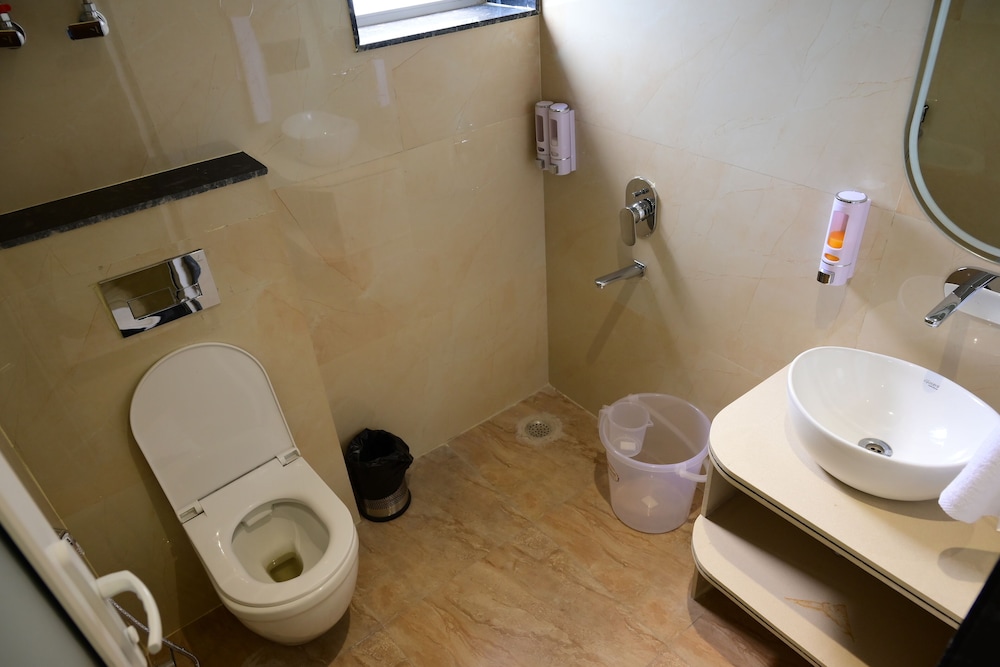 Deluxe Double Room photo 2