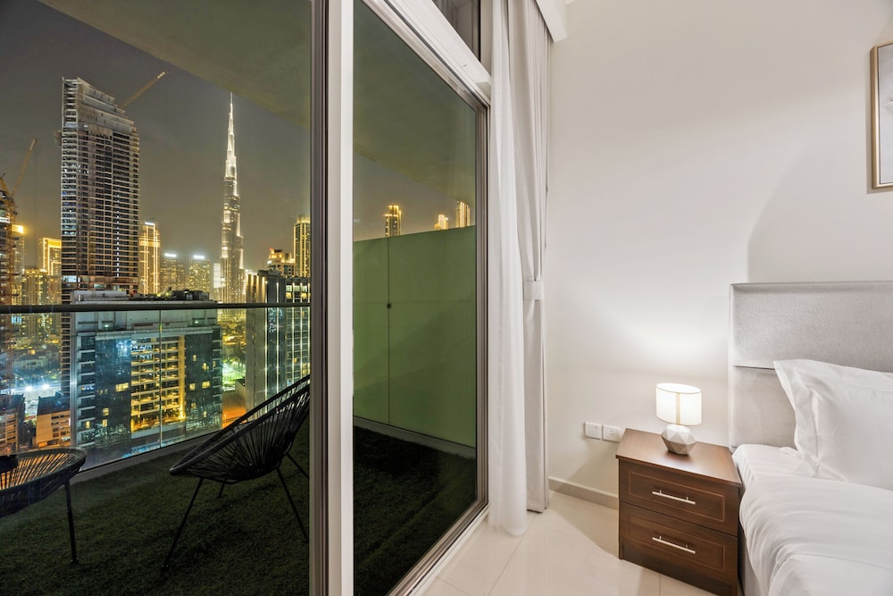 2 Bedroom Apartment - Full Burj Khalifa View photo 2