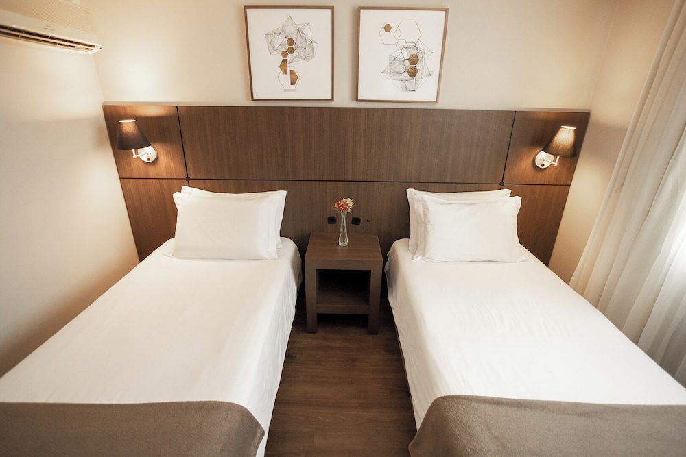 Superior Single Room, 2 Twin Beds (Individual) - Photo 1