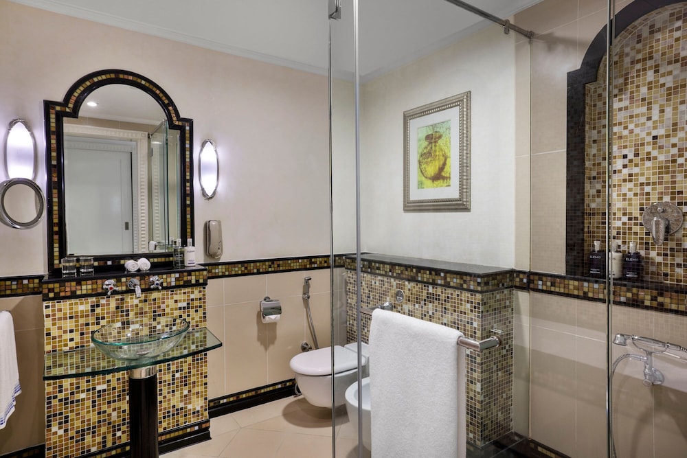 Club Oceanfront Room, 1 King, or 2 Twin/Single Bed(s), with Complimentary Access to Executive Lounge photo 2
