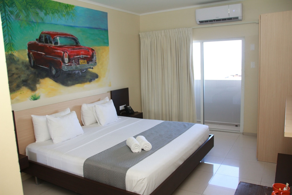 Deluxe Room, 1 King Bed, Balcony