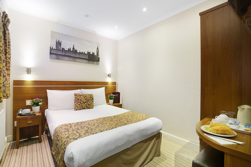 Standard Double Room photo 3