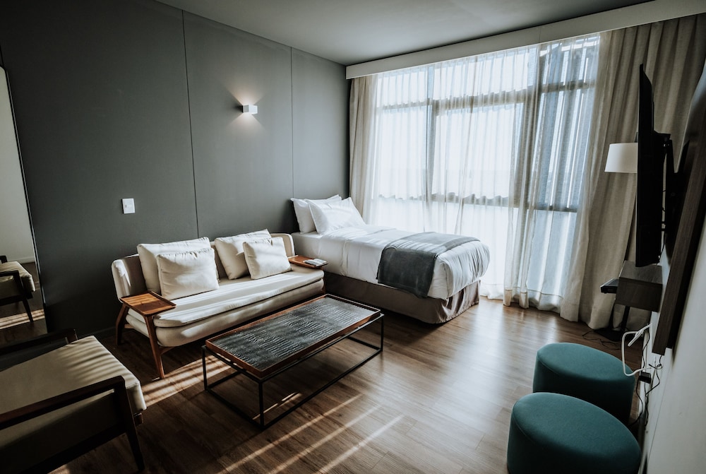 Standard Suite, Multiple Beds, Park View photo 3
