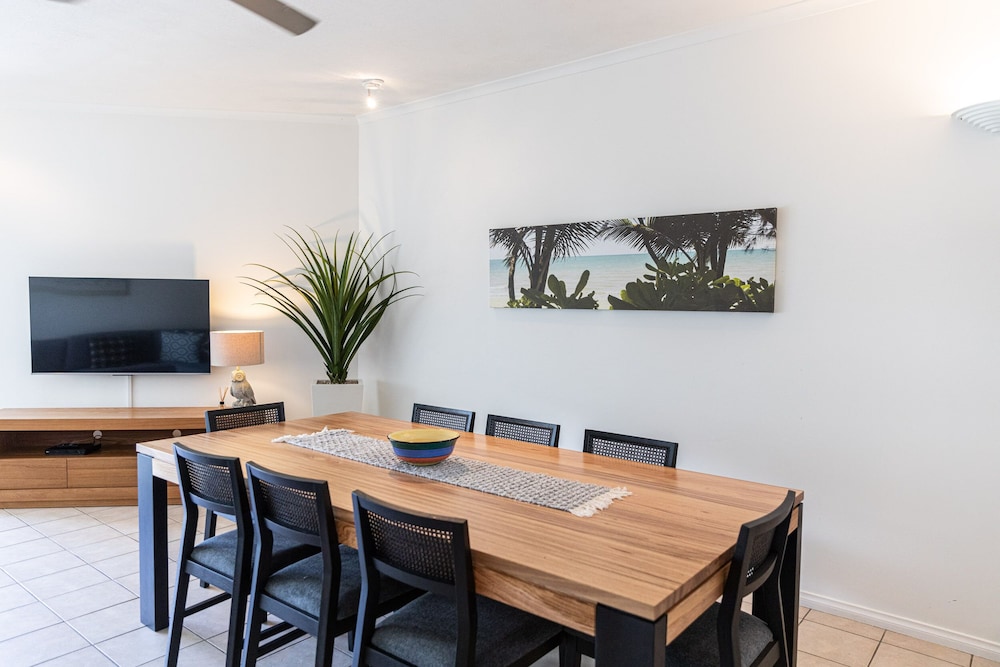 Standard Apartment, 2 Bedrooms, Balcony, Ocean View photo 2