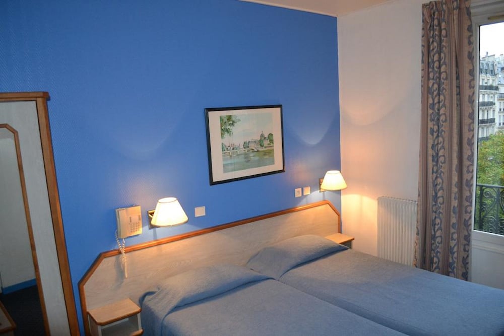 Standard Room, 2 Twin Beds photo 1
