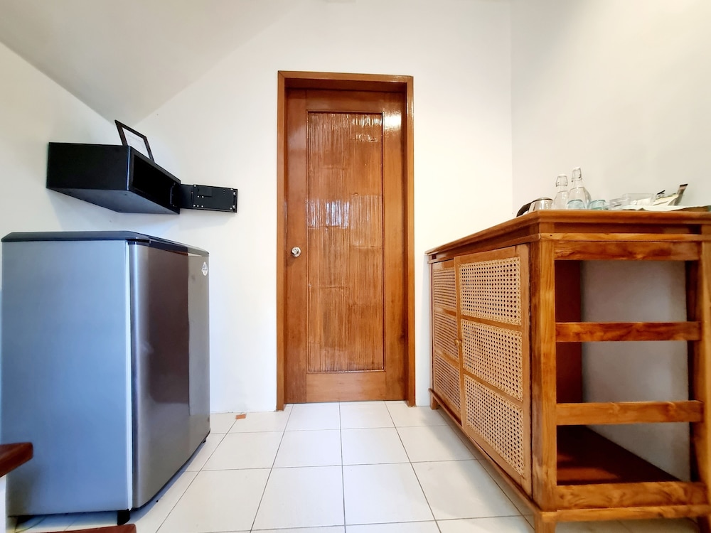 Premier Villa - Photo 2