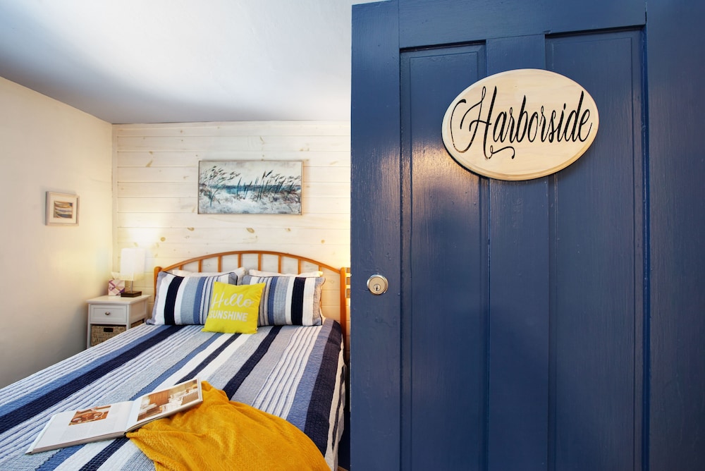 Harborside photo 2