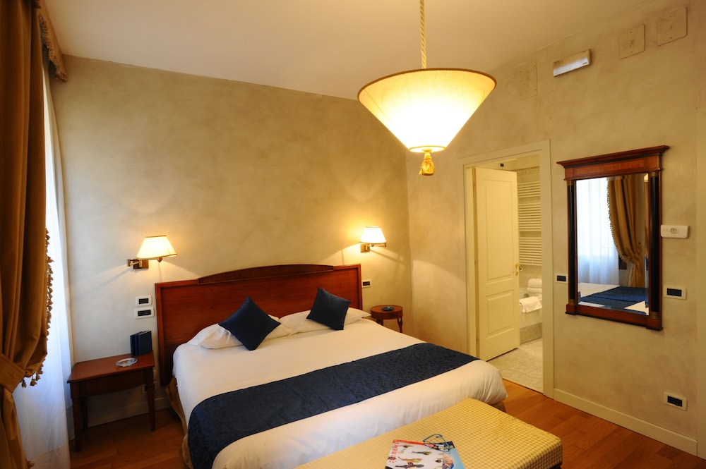 Superior Quadruple Room with private Balcony photo 2