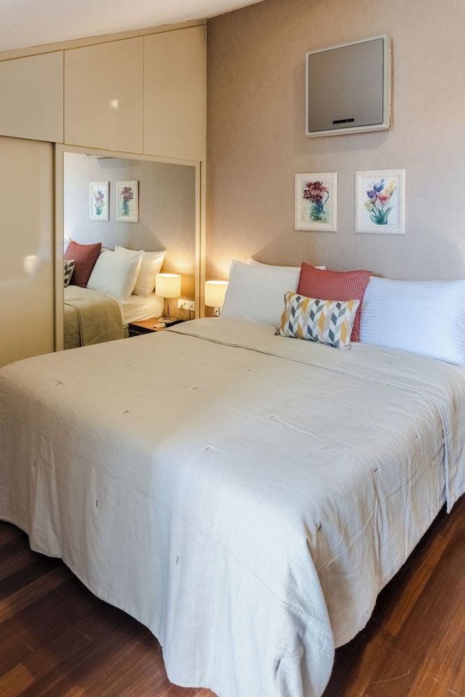 Standard Studio, 1 Double or 2 Twin Beds, City View photo 3