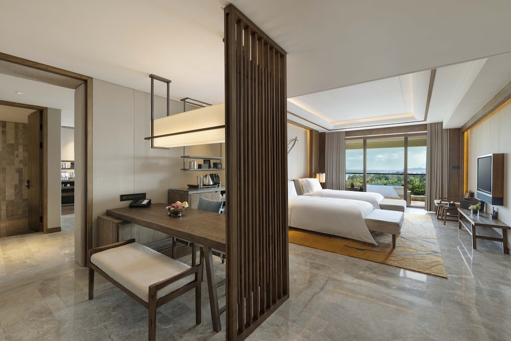 Suite, 2 Bedrooms, Ocean View (Up to 6 Guests)