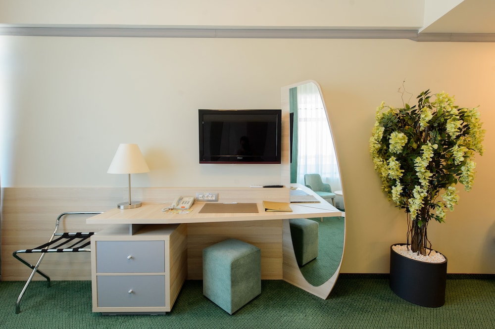 Standard Apartment, 1 Bedroom, Balcony, City View