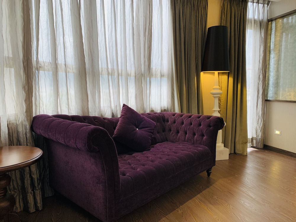 Presidential Studio Suite photo 1