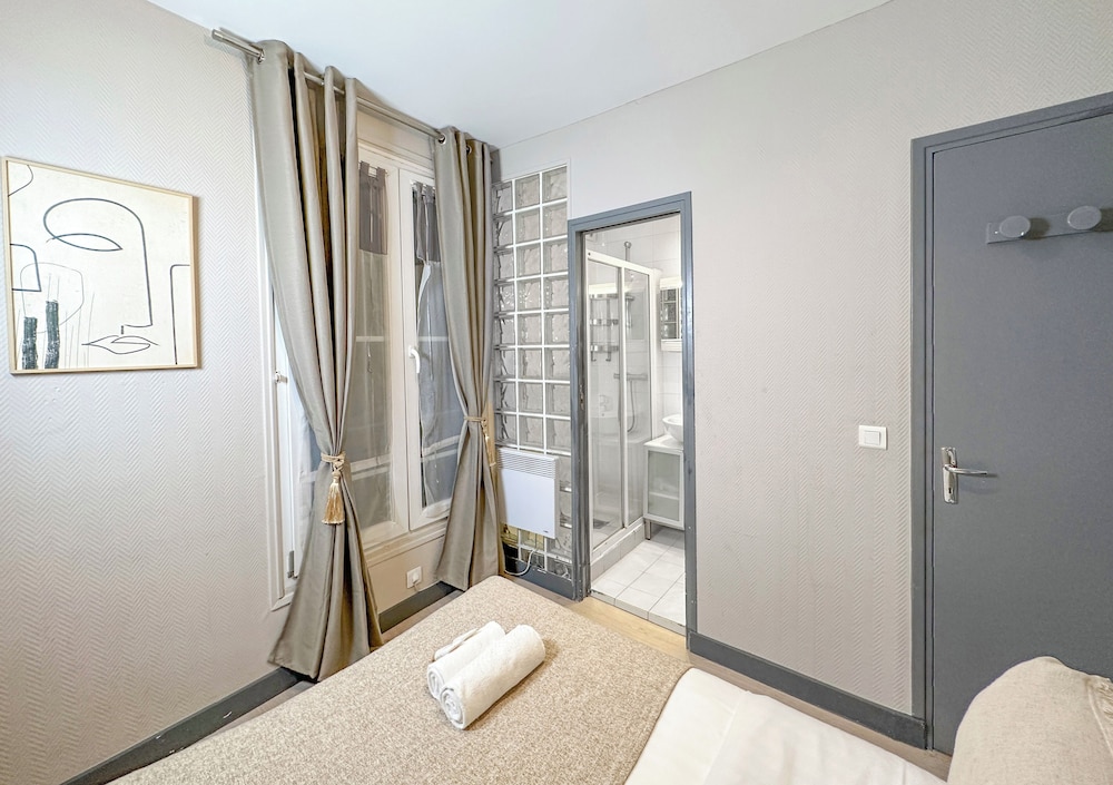 Comfort Apartment, 1 Queen Bed with Sofa bed photo 3