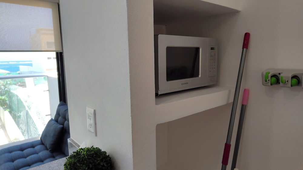 Apartment, 1 Bedroom, Partial Sea View photo 3