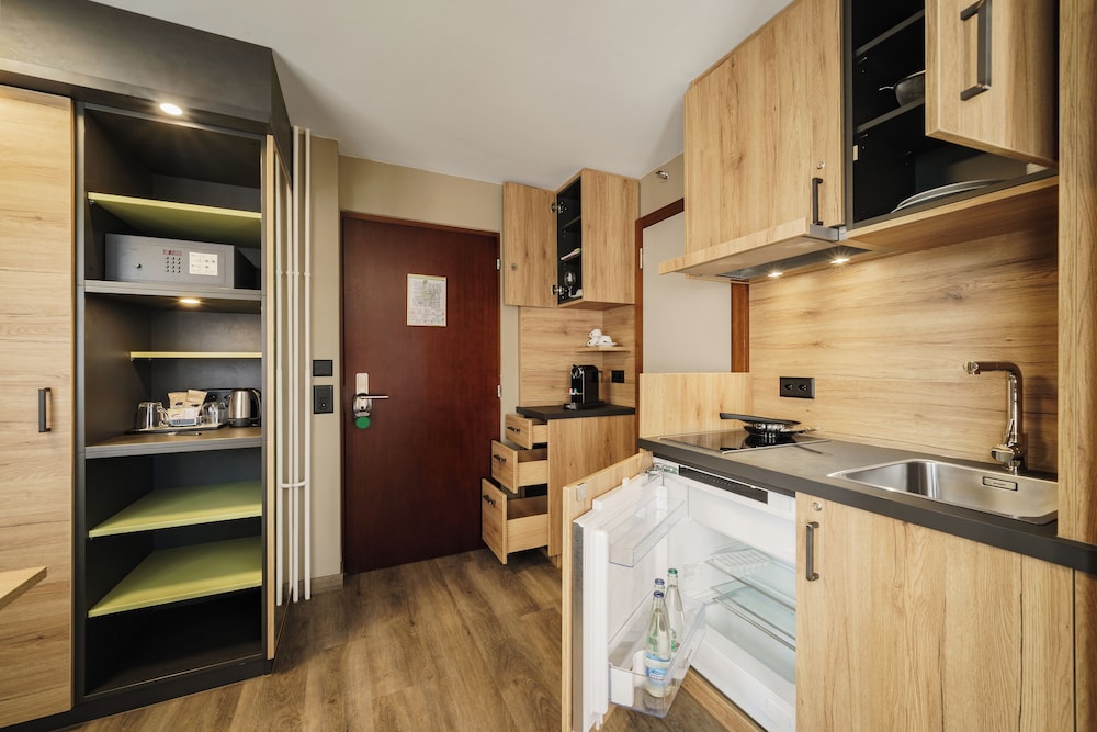 Standard Apartment, 2 Twin Beds, Kitchenette