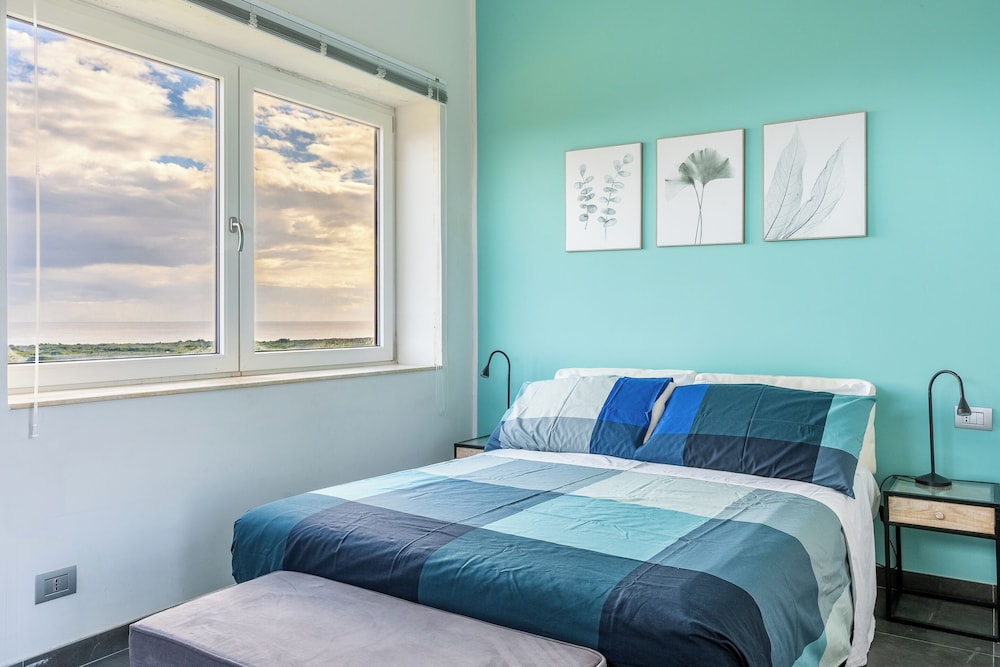 House, 2 Bedrooms