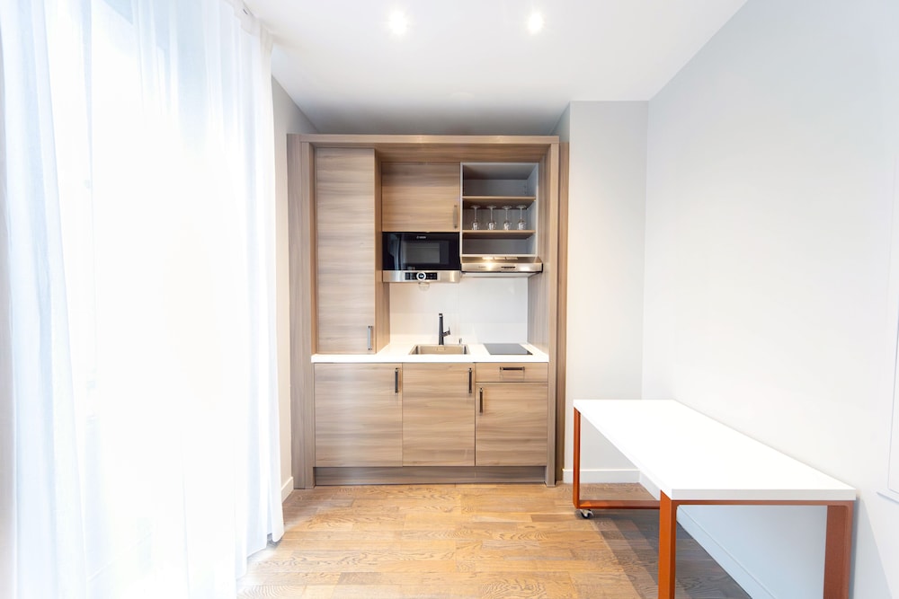 Executive Apartment, Non Smoking photo 3