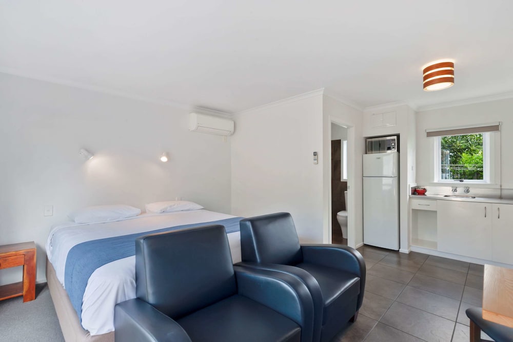 Room, Multiple Beds, Non Smoking - Photo 1