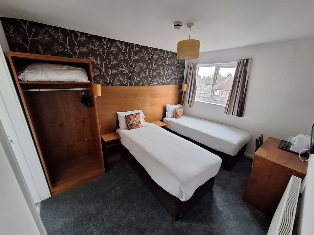 Twin Room, Ensuite photo 1
