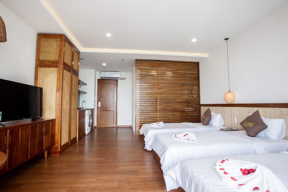 Deluxe Triple Room - Photo 2