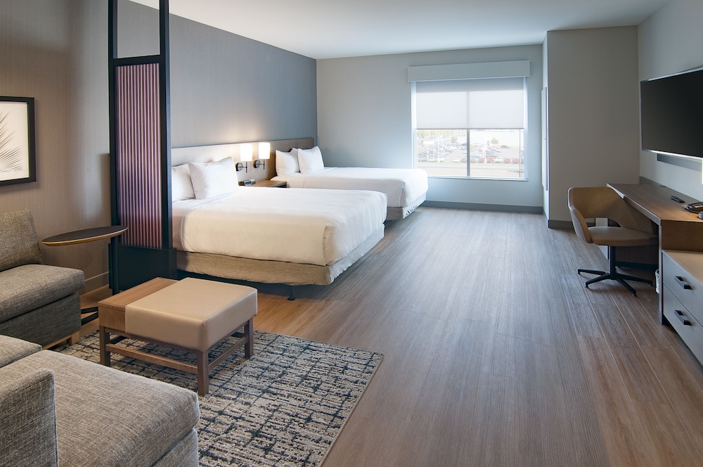Room (2 Queen Beds) - Photo 1