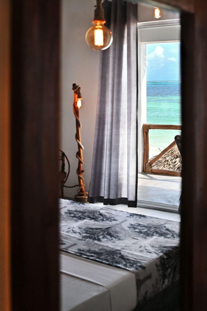 Deluxe Double Room, Ocean View photo 3