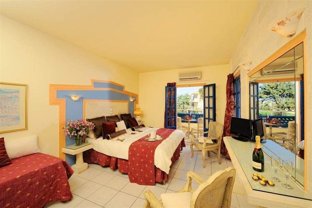 Deluxe Studio, Balcony, Sea View photo 2