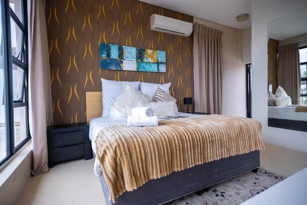 Sea-View Wing Suites Top Level (DELUXE) photo 3