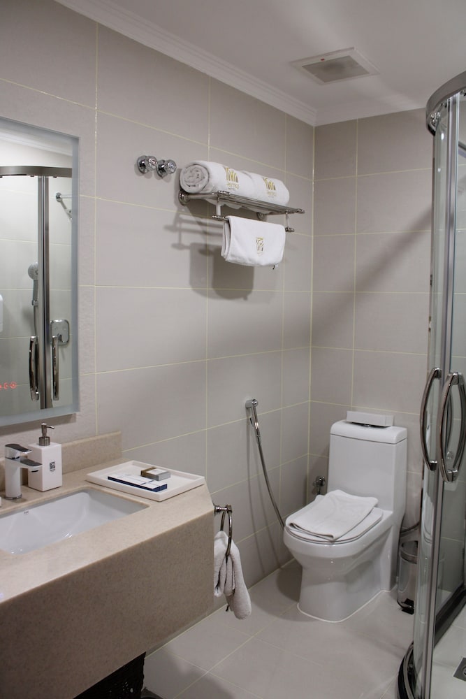 Premium Room - Photo 6