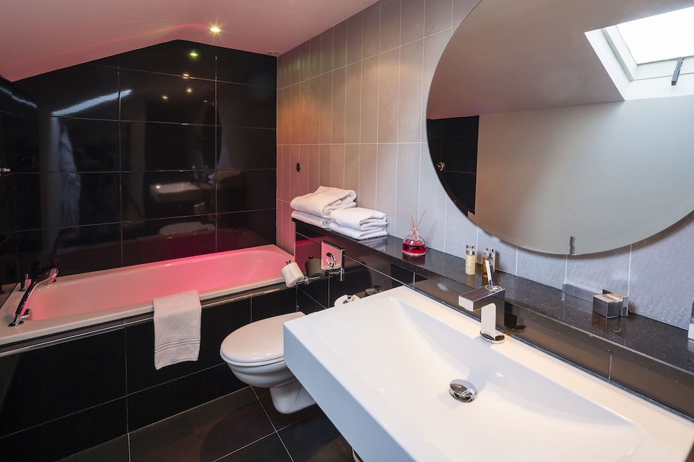 Double Junior Suite, garden view - Photo 9