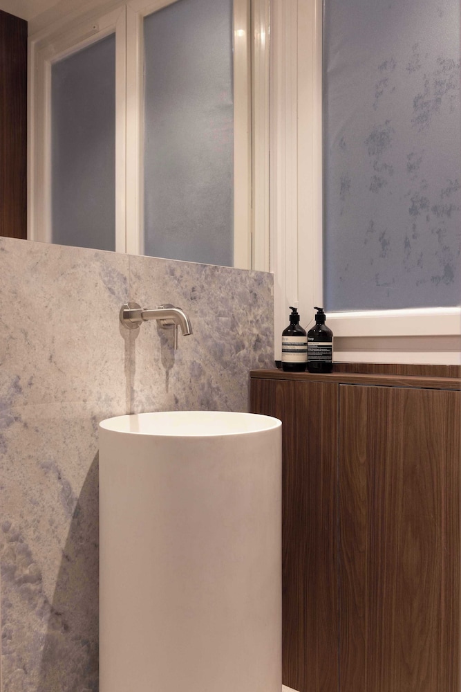 Luxury Apartment photo 2