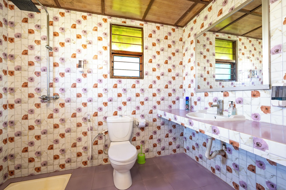 Superior Quadruple Room, 1 Bedroom, Non Smoking, Partial Ocean View (Bungalow) photo 2