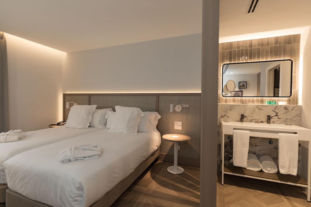 Double Room - Photo 1