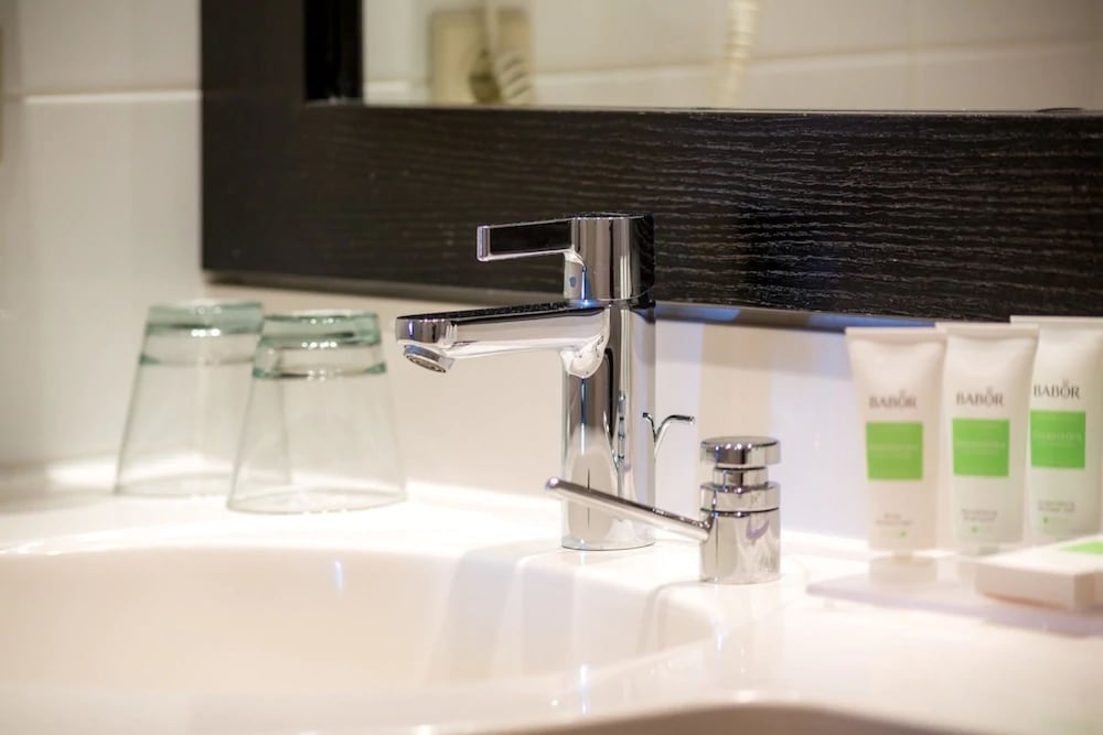 Comfort Room (Street view)