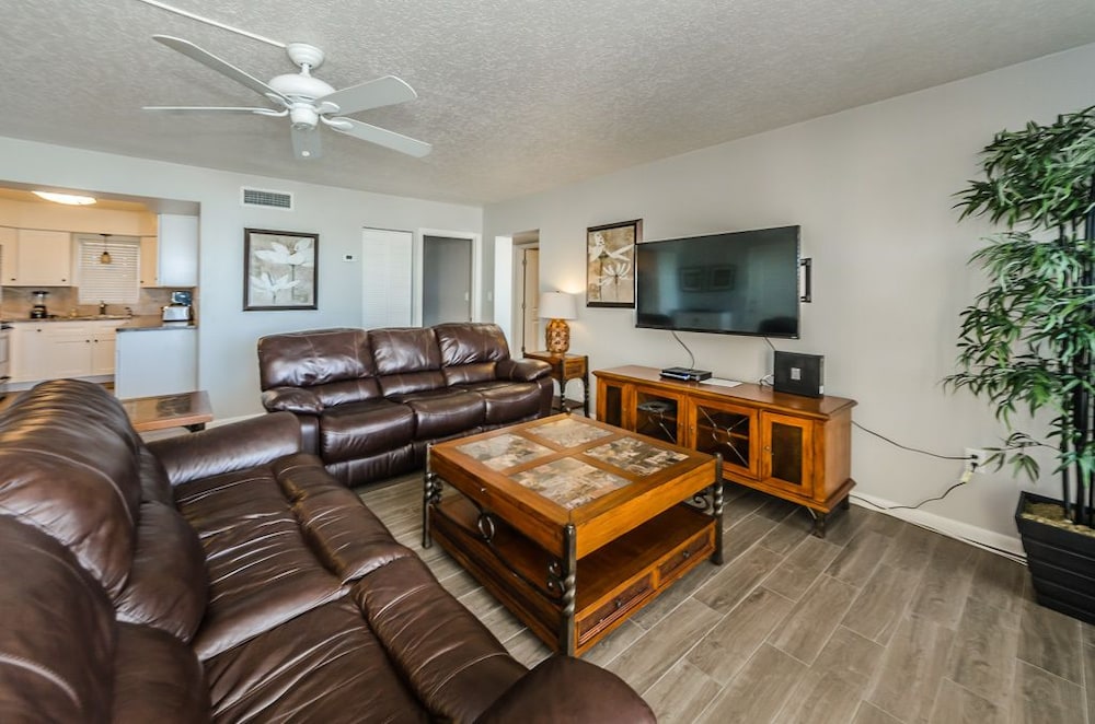 Suite, 3 Bedrooms, Ocean View, Beachfront photo 3