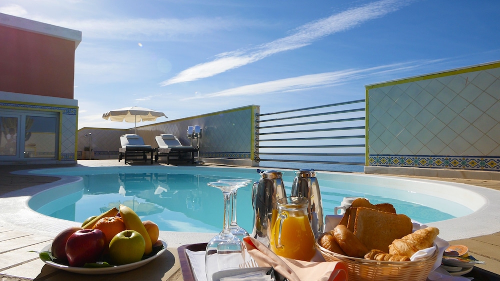 Presidential Suite, Private Pool
