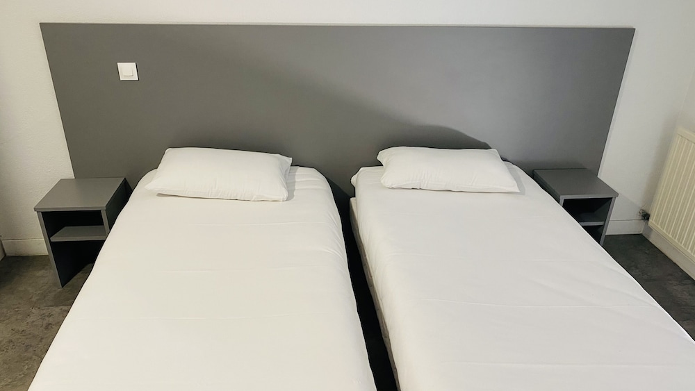 Double or Twin Room photo 2