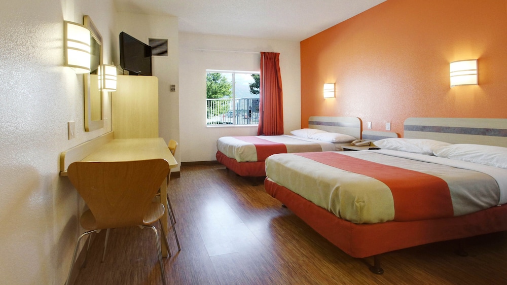 Standard Room, 2 Double Beds, Non Smoking photo 1